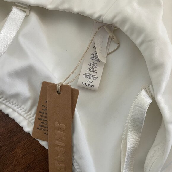 SKIMS Sculpting swim strapless one piece with straps and belt XXS Marble - Picture 5 of 8